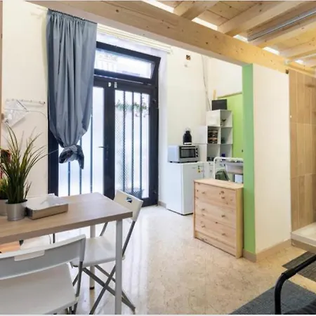 דירה Little Loft 14 Vicino Il Centro Di *